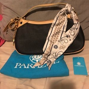 Parazul Black Handbag